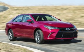 Tiếp tục dính lỗi,Toyota triệu hồi gần 42.000 sedan Camry