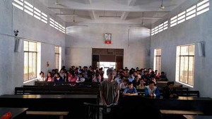 Ghen cuồng, chồng vác dao giết vợ dã man