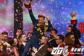 ST - 365 vượt qua Khánh My, trở thành Nam vương Bước nhảy hoàn vũ 2016