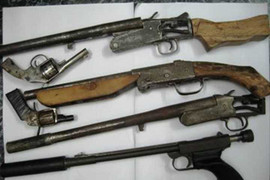 10 đối tượng hung hãn xông vào nhà dân rút súng bắn chết người