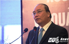 Thủ tướng Nguyễn Xuân Phúc: 'Phải tự cứu mình trước khi trời cứu'