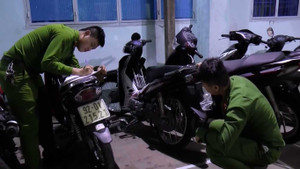 Bắt băng nhóm bụi đời chuyên trộm xe máy liên tỉnh