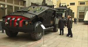 Xe đặc chủng dành cho an ninh Nga giống 'đồ chơi' của Người dơi