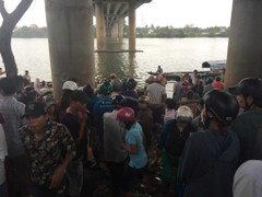 Phát hiện mắc bệnh hiểm nghèo, người phụ nữ nhảy cầu tự tử