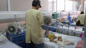 Tiếng nấc nghẹn của cha bé trai bị cậu ruột cắt đứt 'của quý'