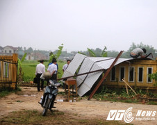 Ảnh: Xóm làng Phong Điền tan tành sau trận cuồng phong chưa từng có ở Huế