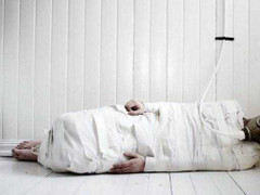 Vật dụng gây ung thư đang ở 'trong tay áo' bạn