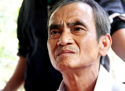 Ông Huỳnh Văn Nén khốn khổ vì phải có hóa đơn mới được bồi thường