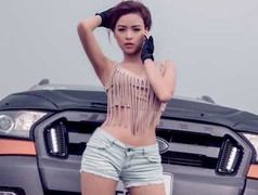 Phong cách thời trang cá tính, bụi bặm của 9x Bắc Giang