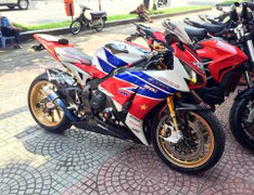 Honda CBR1000RR 'full đồ chơi' trị giá gần 600 triệu