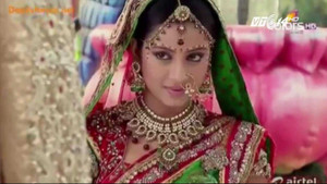 Hé lộ sự thật đằng sau cái chết của nữ diễn viên 'cô dâu 8 tuổi'