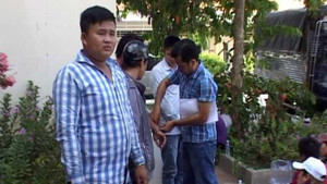 Hàng chục giang hồ vác hung khí 'nóng' đi 'nói chuyện'