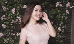 Ngọc Anh làm liveshow tiền tỷ kỷ niệm 11 năm ca hát