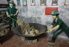 Những hình ảnh dựng tóc gáy nơi ‘bảo tàng tra tấn’ ở Phú Xuyên