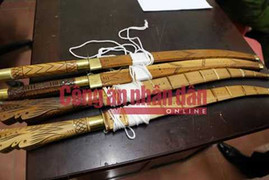 Đấu súng với tội phạm ở Lạng Sơn: Chiếc quần lạ vứt trong gác xép nhà