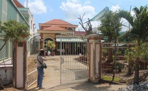 Xịt thuốc mê thiếu tướng để trộm xe máy SH