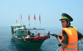 Tàu cá Trung Quốc vi phạm lãnh hải Việt Nam