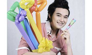 Bí mật gia thế 'máu mặt' chưa từng tiết lộ của ca sĩ Quang Vinh