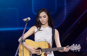 X-Factor: Hot girl 'chân dài như Hà Hồ, hát hay như Mỹ Tâm' gây sốt