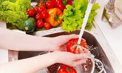 Tự chế hỗn hợp tẩy sạch hóa chất trên rau củ hiệu quả