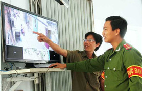 Chủ tịch Đà Nẵng báo CSGT xử phạt lái xe riêng và thư ký vượt đèn đỏ