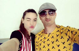 Hồ Ngọc Hà xì tin nhí nhảnh bên Xuân Bắc