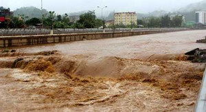 Không khí lạnh ào ạt 'tấn công', miền Bắc đón đợt mưa lũ lớn