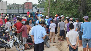 Khai quật ngôi mộ bất thường giữa rừng tràm Bình Dương