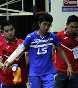 Ngôi sao tuyển Futsal Việt Nam gãy tay trên sàn đấu