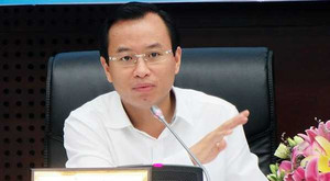 Bí thư Nguyễn Xuân Anh làm 'nóng ran' hội trường tiếp xúc cử tri