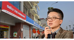 GS Ngô Bảo Châu khen biển quảng cáo ở 'khu phố kiểu mẫu'