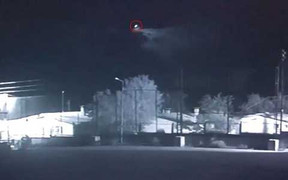 Vật thể lạ xuất hiện, nổ tung trên bầu trời khu vực thành trì IS