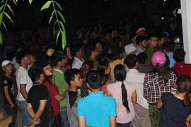 Nghi mua cá với mục đích xấu, hàng trăm người vây đòi xử tài xế