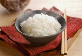 Thực hư ăn cơm trắng gây tiểu đường nhiều hơn nước ngọt