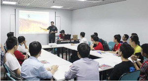 Giới trẻ trải nghiệm ‘công nghệ số’, tìm công việc lương nghìn USD