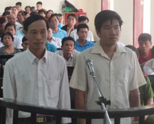 Dùng nhục hình, hai cán bộ điều tra lãnh án