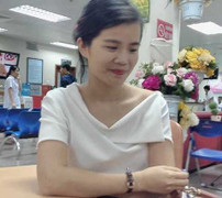 Con đường tìm lại sự sống của cô gái xinh đẹp bị ung thư máu