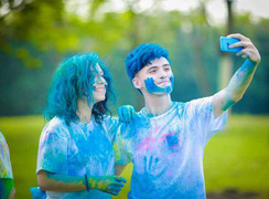 Ảnh kỷ yếu rực rỡ sắc màu của lớp học Nga