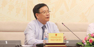 8 ứng viên đại biểu Quốc hội xin rút vào phút chót