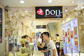 Giá vàng thế giới ‘lao dốc’, giá vàng SJC đi ngang