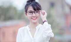 Hot girl ĐH Ngoại ngữ xinh đẹp đốn tim dân mạng