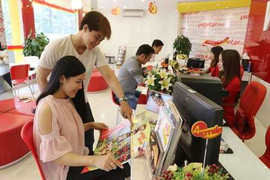 Tặng lịch thi đấu bikini nóng bỏng, Vietjet hòa nhịp cùng Euro 2016