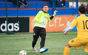 Thủ môn Việt kiều Đặng Văn Lâm từng 'năn nỉ' lên tuyển