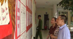 Video: Những cử tri 'đặc biệt' bầu cử trong trại tạm giam