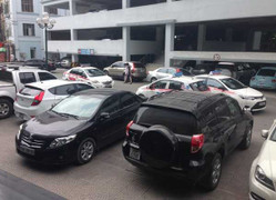 Chỗ đỗ ô tô giá 1 tỷ: Nhà giàu 'khóc thét'