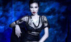 Phương Mai táo bạo trong trang phục bó sát, 'siêu' ngắn