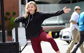 Người đẹp nhảy chân sáo hạnh phúc khi được Brooklyn Beckham mua tặng trang sức đắt tiền