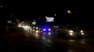 Video: Đoàn xe hộ tống Tổng thống Obama phóng vèo vèo trên đường Võ Văn Kiệt