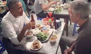 Clip: Truyền thông quốc tế xôn xao về bữa tối 6 USD của ông Obama ở Hà Nội