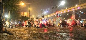 Đêm nay miền Bắc lại có mưa lớn